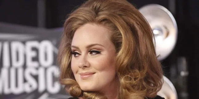 Adele Kembali Cetak Rekor Baru Lewat '21'