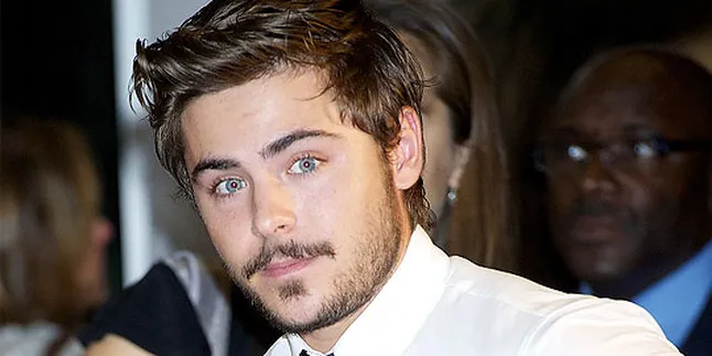 Zac Efron Siap Bermain Dalam Film Musikal Lagi