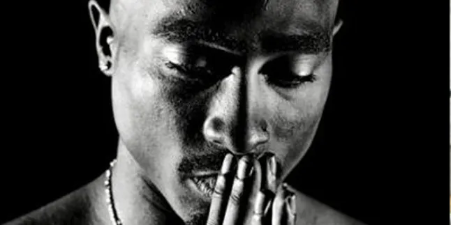 Wow, Tupac Shakur Benar-Benar Bangkit Dari Kubur!