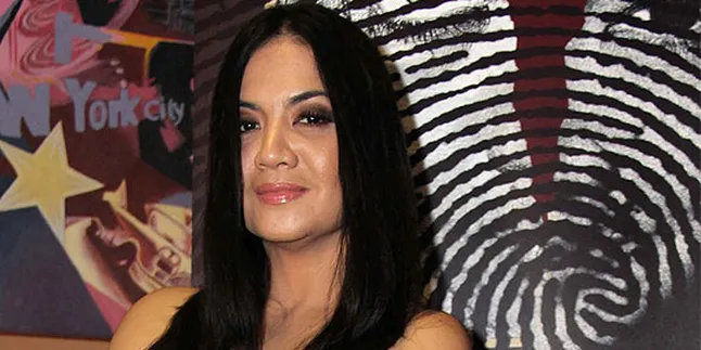 Cornelia Agatha: Teater Itu Lebih 'Challenging'