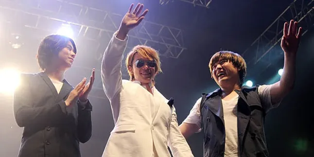 Demi Super Junior, Fans Rela Jual Handphone