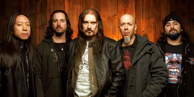 Toilet Juga Full Antrean Penonton Dream Theater