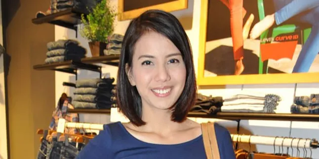 Tya Ariestya: Wanita Harus Bisa Seperti Laki-Laki