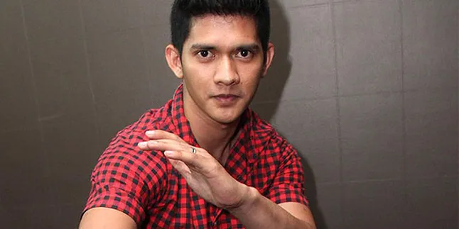 Iko Uwais: Barry Prima Adalah Ikon Iko Uwais: Barry Prima Adalah Ikon