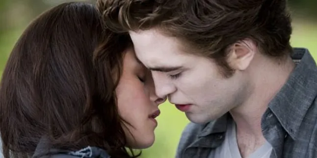 'BREAKING DAWN PART 2' Rilis Debut Poster!