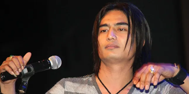 Kesehatan Ibunda Charly Membaik Pasca Operasi