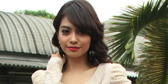 Tiwi T2 Jarang Ketemu Pacar
