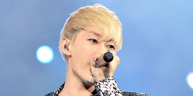 Foto: Siap Terbang ke Indonesia - Super Junior di Incheon Airport