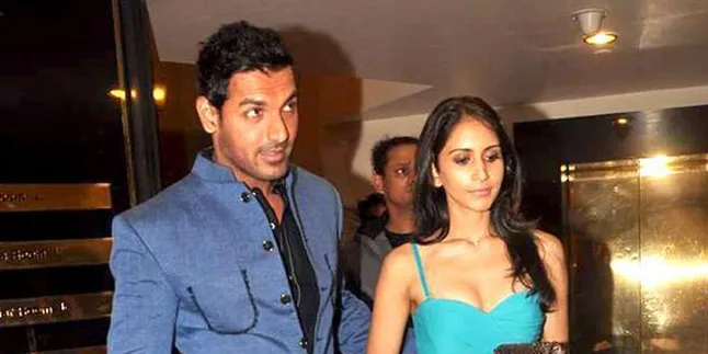 John Abraham - Priya Marwah Menikah Tahun Ini