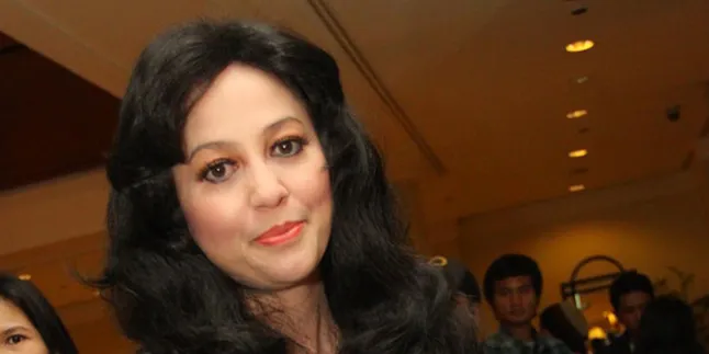 Meriam Bellina: Saya Sayang Dengan Hotman Paris!