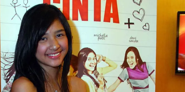 Ikut Home Schooling, Mikha Tambayong Lulus Duluan