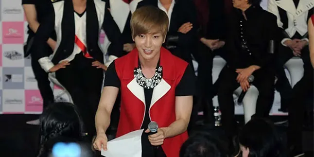 Leeteuk SuJu: Aku Ingin Bangun Tidur Dengan Ciuman Dari Istriku