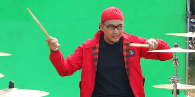 Tomtom The Titans dan Uut Permatasari Nikah Tahun Ini