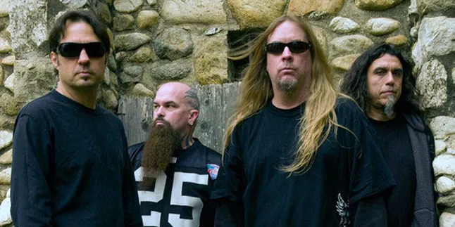 Gitaris Slayer Terancam Amputasi Lengan?