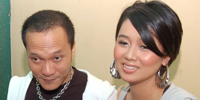 Selfi KDI Tenangkan Diri Jelang Perceraian