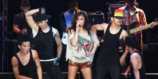 Agnes Monica: Malang ROCKS!