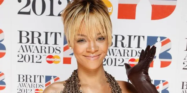 Rihanna: Sepertinya Aku Memang Biseksual