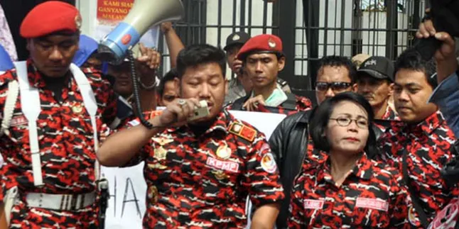 Ki Kusumo: Saya Rela Mati Untuk Melawan Malaysia Ki Kusumo: Saya Rela Mati Untuk Melawan Malaysia