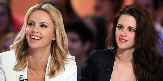 Ups! Kristen Stewart Salah Masuk Pesawat Ups! Kristen Stewart Salah Masuk Pesawat