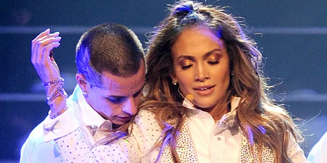 Jennifer Lopez - Casper Smart Bertengkar?