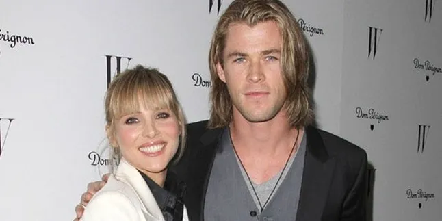 Selamat, Akhirnya Chris Hemsworth Resmi Jadi Ayah!