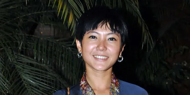 Impian Poppy Sovia Bernyanyi Dengan Slank Terwujud