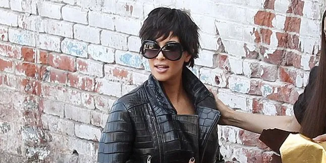 Seksinya Kim Kardashian Dengan Rambut Baru