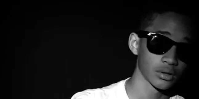 Jaden Smith Rilis Debut MV 'Give It to Em'