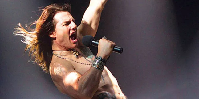 Nyanyikan Lagu Def Leppard, Tom Cruise Diejek Fans