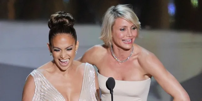 Jennifer Lopez - Cameron Diaz: Kami Bertengkar? Hoax!