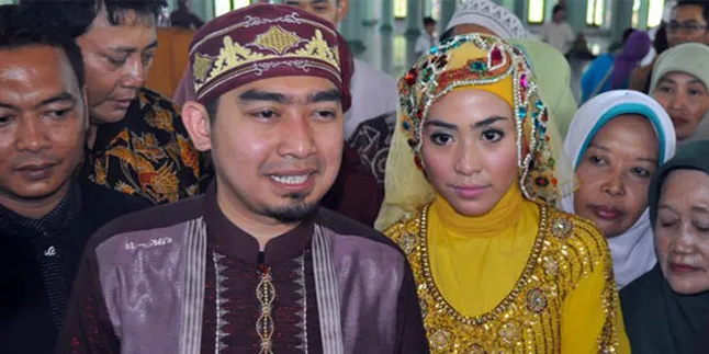Ustad Solmed Tanggapi Perbedaan Usia Nassar dan Istrinya