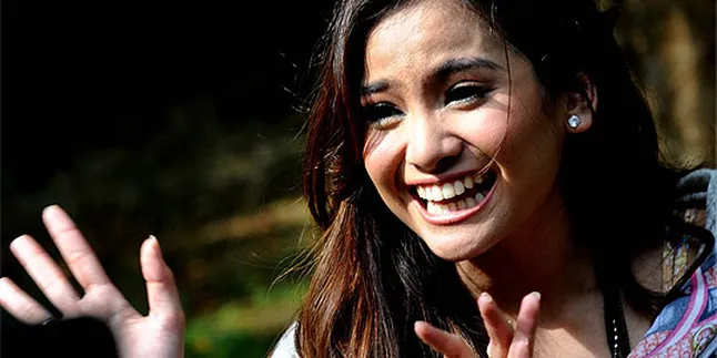 Acha Septriasa Belum Percaya Diri Jadi Sutradara Acha Septriasa Belum Percaya Diri Jadi Sutradara