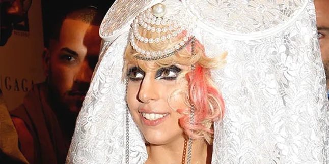 Polisi Bantah Berikan Izin Penjualan Tiket Konser Lady GaGa