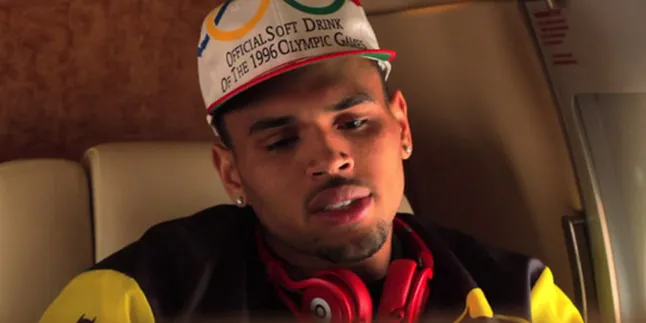 Gagal Rayu Wanita, Chris Brown Ngamuk di Klub Malam