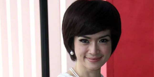 Ibunda Tampik Gosip Yulia Rachman Mau Bunuh Diri