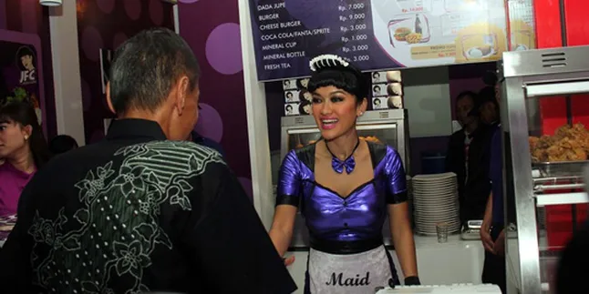 Ada Yang Mau Beli 'Dada Jupe' dan 'Paha Jupe'?