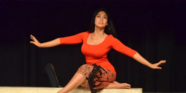 Happy Salma Boyong 'Inggit' ke Jakarta