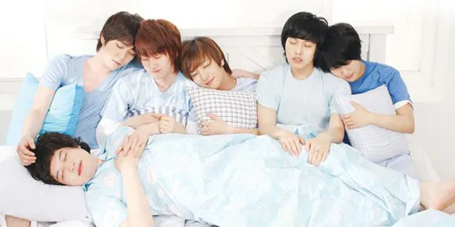 Happy 4th Anniversary Super Junior H!