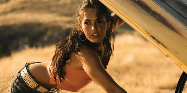 Cari Tahu Selebritis Hollywood Dengan Lidah Paling Seksi!