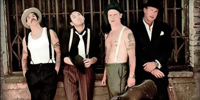 2012, Tahun Produktif Red Hot Chili Peppers