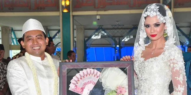 Catherine Wilson Bulan Madu ke Tanah Suci