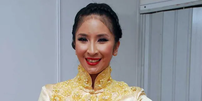 Novita Angie Idolakan Jordan dan Joey NKOTB