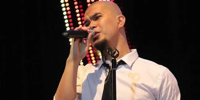 Ada Kejutan di Konser Mahakarya Ahmad Dhani