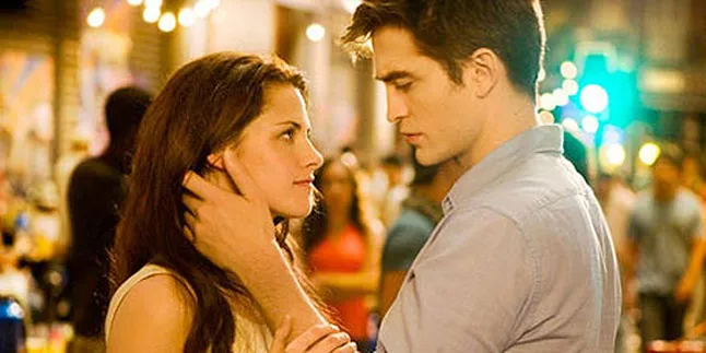 'BREAKING DAWN PART 1' Gagalkan Pesta 'THE HUNGER GAMES'