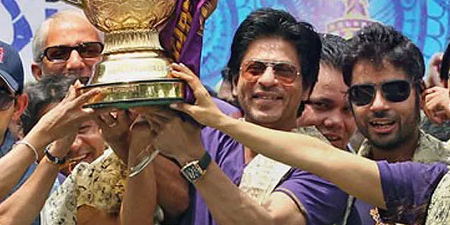 Shahrukh Khan Berniat Membeli Saham Klub Sepakbola