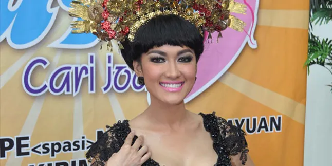 Jupe Aslinya Seorang Laki-Laki?