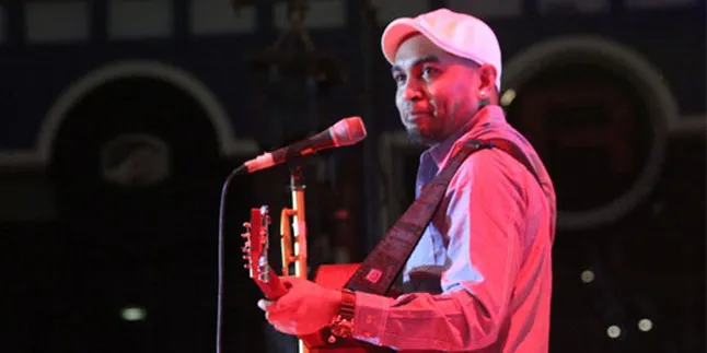 Konser Sarat Pesan Moral Glenn Fredly