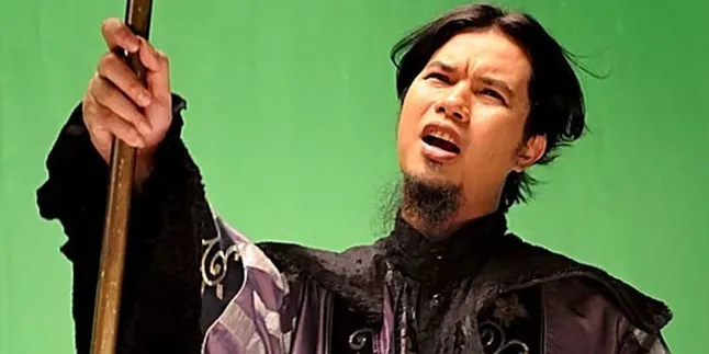 Ahmad Dhani, Sang Motor The Rock, Ahmad Band dan Dewa 19 Ahmad Dhani, Sang Motor The Rock, Ahmad Band dan Dewa 19