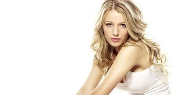 Dalam 'GOSSIP GIRL' Blake Lively Mainkan Alter Ego?