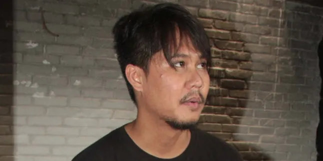 Terbentur Jadwal Tur, Ernest Cokelat Ingin Nirina Melahirkan Caesar